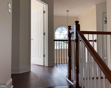 116 Hickory Trail - Photo Thumbnail 13