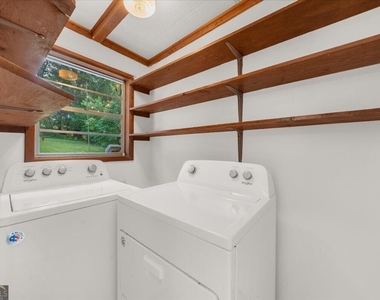 2201 Fairway Circle Ne - Photo Thumbnail 24