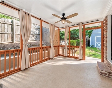2201 Fairway Circle Ne - Photo Thumbnail 33