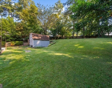 2201 Fairway Circle Ne - Photo Thumbnail 40