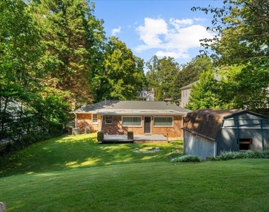 2201 Fairway Circle Ne - Photo Thumbnail 43