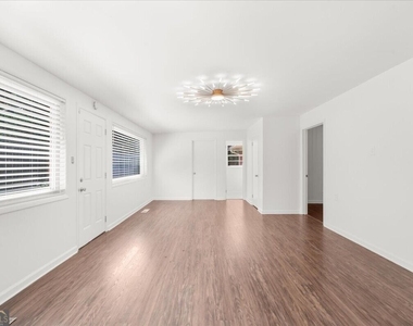 2201 Fairway Circle Ne - Photo Thumbnail 19