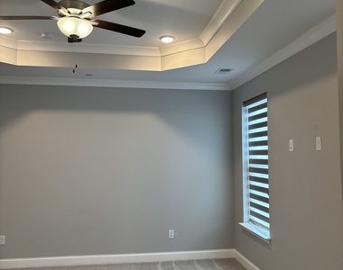 1058 Kirkland Circle - Photo Thumbnail 13