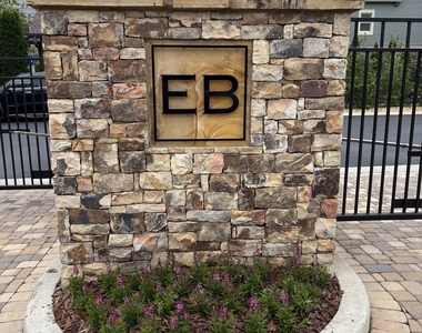 1058 Kirkland Circle - Photo Thumbnail 26