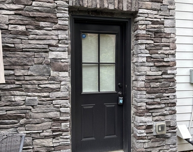 1058 Kirkland Circle - Photo Thumbnail 20