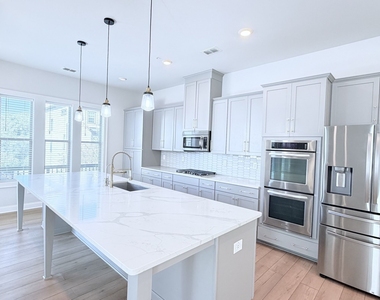 4764 Highside Way - Photo Thumbnail 34