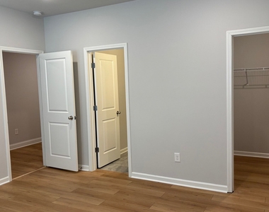 4764 Highside Way - Photo Thumbnail 16