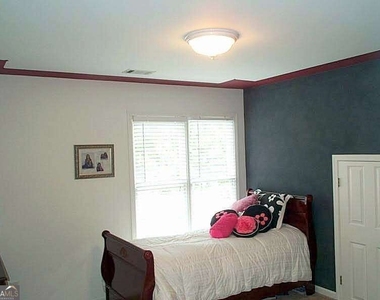 10635 Cauley Creek Drive - Photo Thumbnail 9