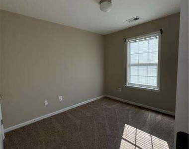 2976 Ashlyn Crest Court - Photo Thumbnail 9
