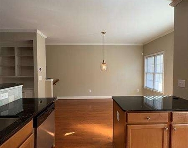 2976 Ashlyn Crest Court - Photo Thumbnail 7