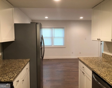 155 Woodstone Drive - Photo Thumbnail 3
