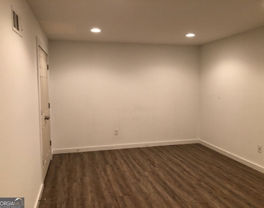 155 Woodstone Drive - Photo Thumbnail 6