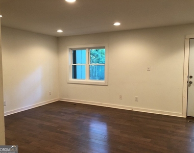 155 Woodstone Drive - Photo Thumbnail 4