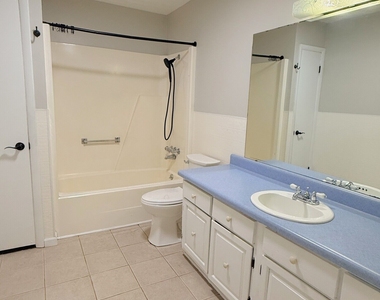 611 Mitchell Avenue - Photo Thumbnail 10