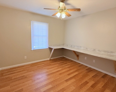611 Mitchell Avenue - Photo Thumbnail 11