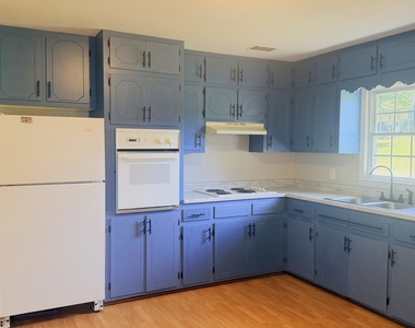 611 Mitchell Avenue - Photo Thumbnail 5