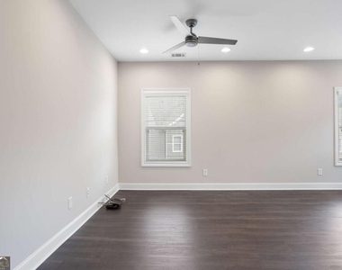 1825 Sanford Drive Nw - Photo Thumbnail 5