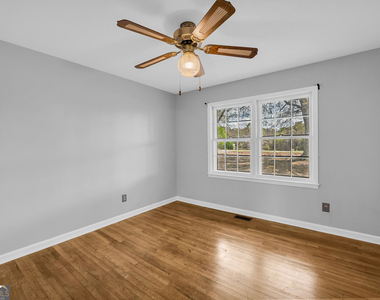 450 N Clarks Creek Road - Photo Thumbnail 24