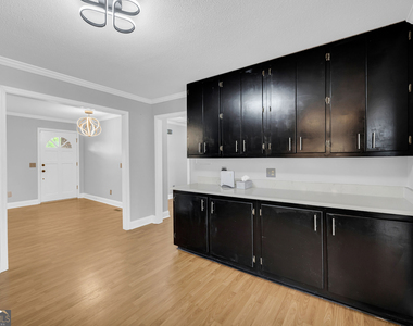 450 N Clarks Creek Road - Photo Thumbnail 33