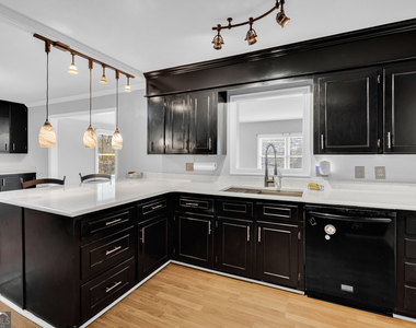 450 N Clarks Creek Road - Photo Thumbnail 35