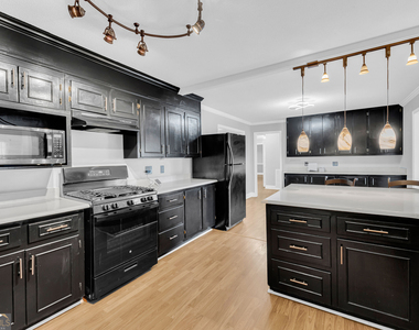 450 N Clarks Creek Road - Photo Thumbnail 36