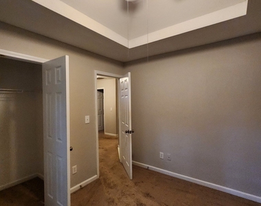 553 Wren Walk - Photo Thumbnail 15