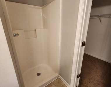 553 Wren Walk - Photo Thumbnail 8