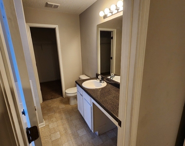 553 Wren Walk - Photo Thumbnail 9