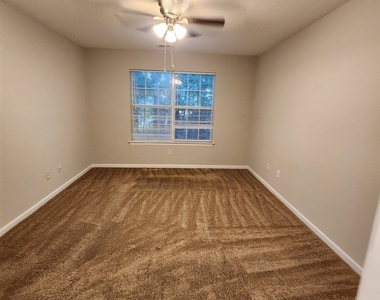 553 Wren Walk - Photo Thumbnail 12