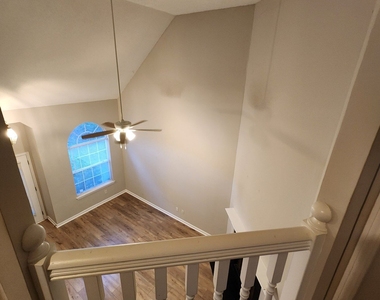 553 Wren Walk - Photo Thumbnail 16