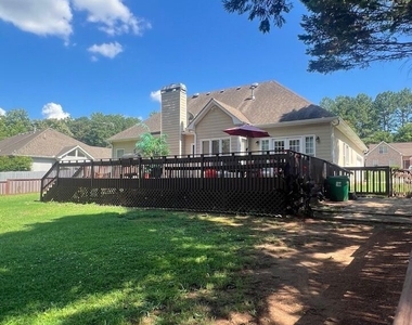 125 Acadian Drive - Photo Thumbnail 16