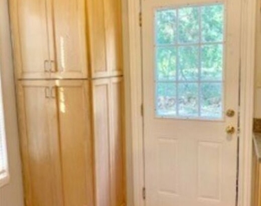 13 Tuxedo Avenue - Photo Thumbnail 13