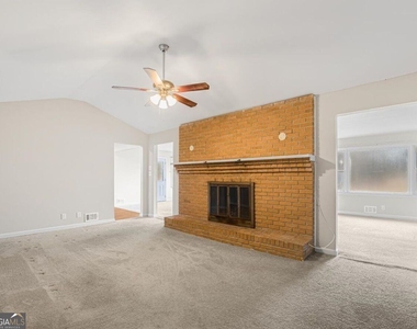 247 Smithstone Path - Photo Thumbnail 18