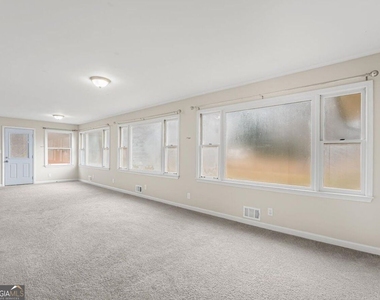 247 Smithstone Path - Photo Thumbnail 17