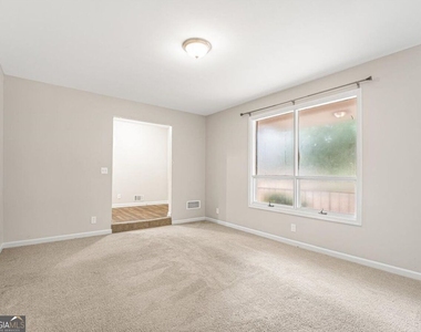 247 Smithstone Path - Photo Thumbnail 11