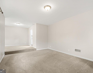 247 Smithstone Path - Photo Thumbnail 10
