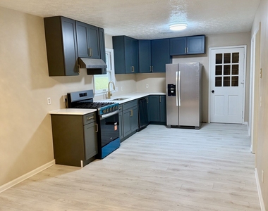 631 Almand Branch Road Se - Photo Thumbnail 3