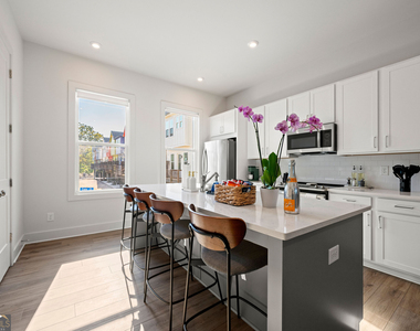 1389 Cozy Court Se - Photo Thumbnail 5