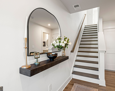 1389 Cozy Court Se - Photo Thumbnail 1