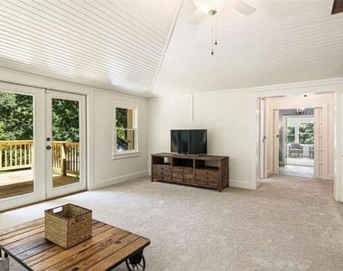 14125 Phillips Circle - Photo Thumbnail 60