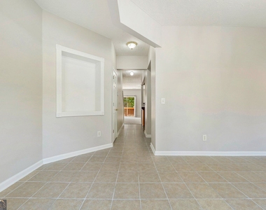 1378 Penhurst Drive - Photo Thumbnail 6