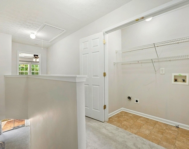1378 Penhurst Drive - Photo Thumbnail 16