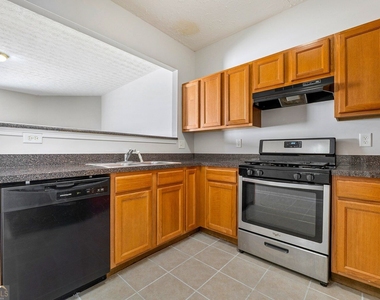 1378 Penhurst Drive - Photo Thumbnail 14