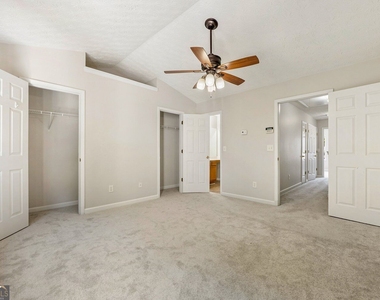 1378 Penhurst Drive - Photo Thumbnail 18