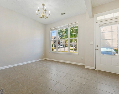 1378 Penhurst Drive - Photo Thumbnail 7