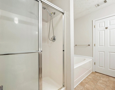 1378 Penhurst Drive - Photo Thumbnail 22
