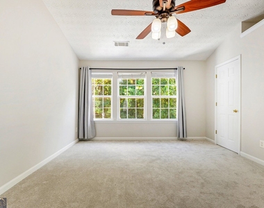 1378 Penhurst Drive - Photo Thumbnail 17