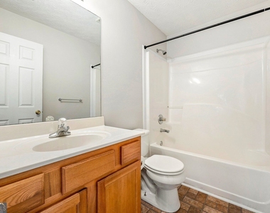 1378 Penhurst Drive - Photo Thumbnail 26