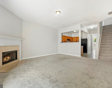 1378 Penhurst Drive - Photo Thumbnail 12