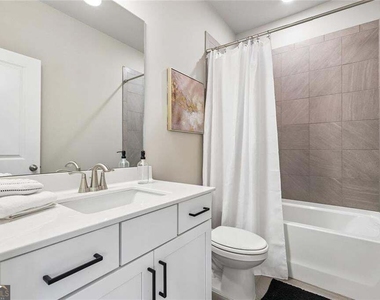 1037 Knoxboro Lane - Photo Thumbnail 34